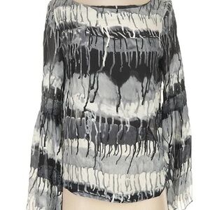 Elegant Monochrome Women's Blouse